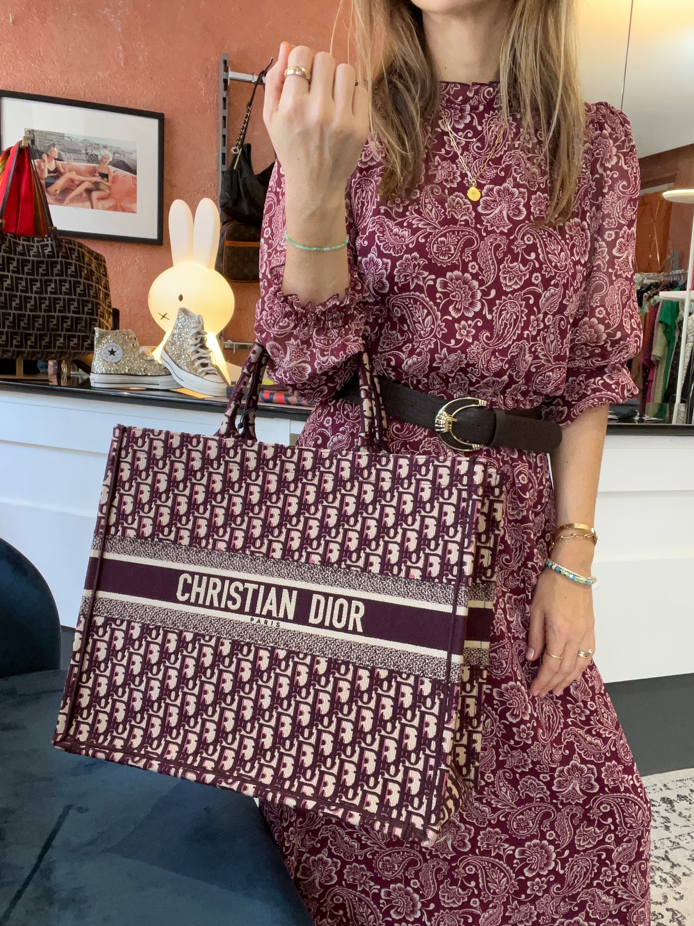 Large book tote deals