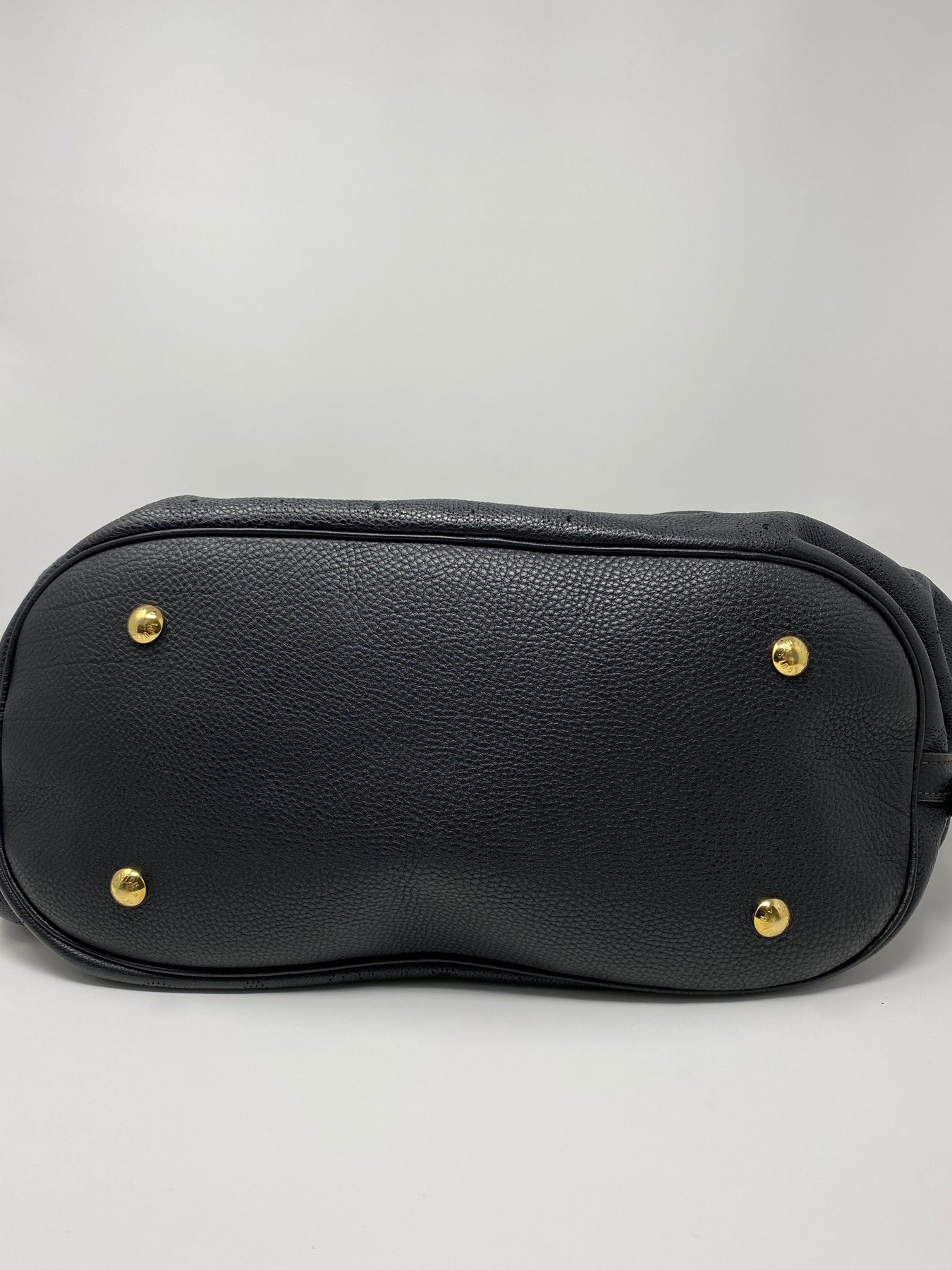 Louis Vuitton Mahina Bags - 52 For Sale on 1stDibs  louis vuitton mahina  xl, louis vuitton mahina black, mahina lv bag